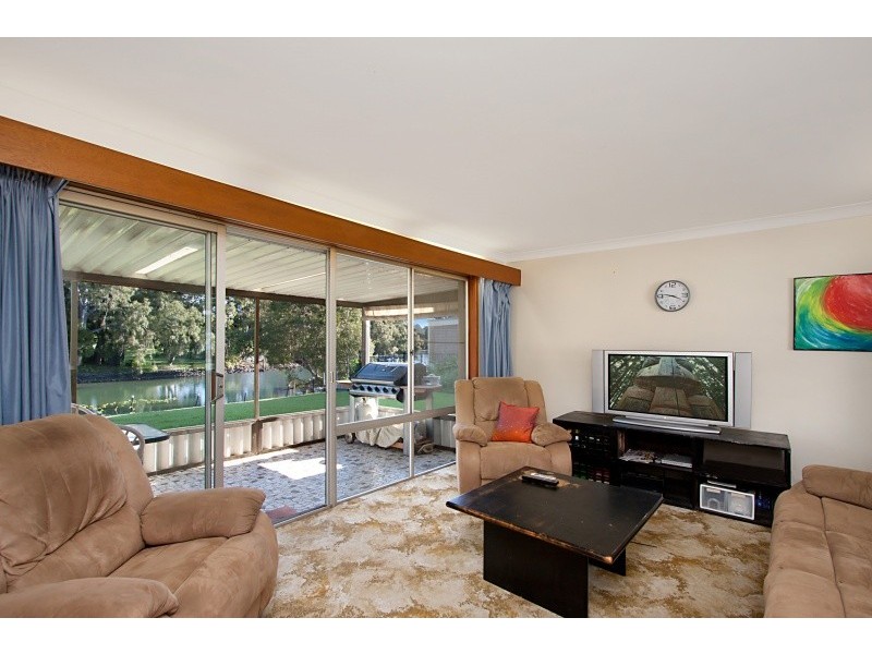 20 Whitsunday Drive, Currumbin Waters QLD 4223