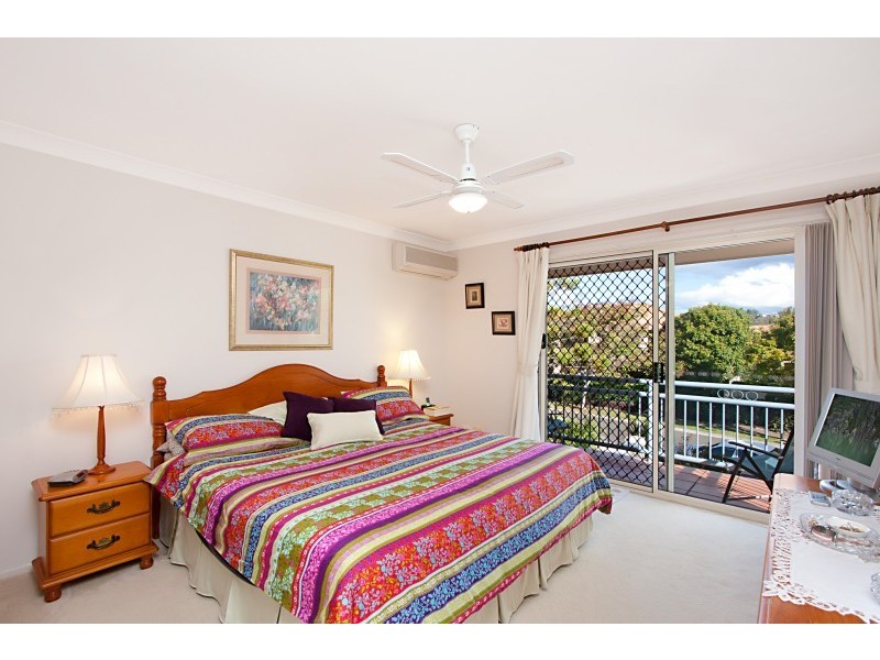 16/11 Beachcomber Court, Burleigh Waters QLD 4220