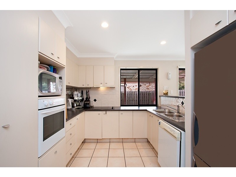 36 Tussock Crescent, Elanora QLD 4221