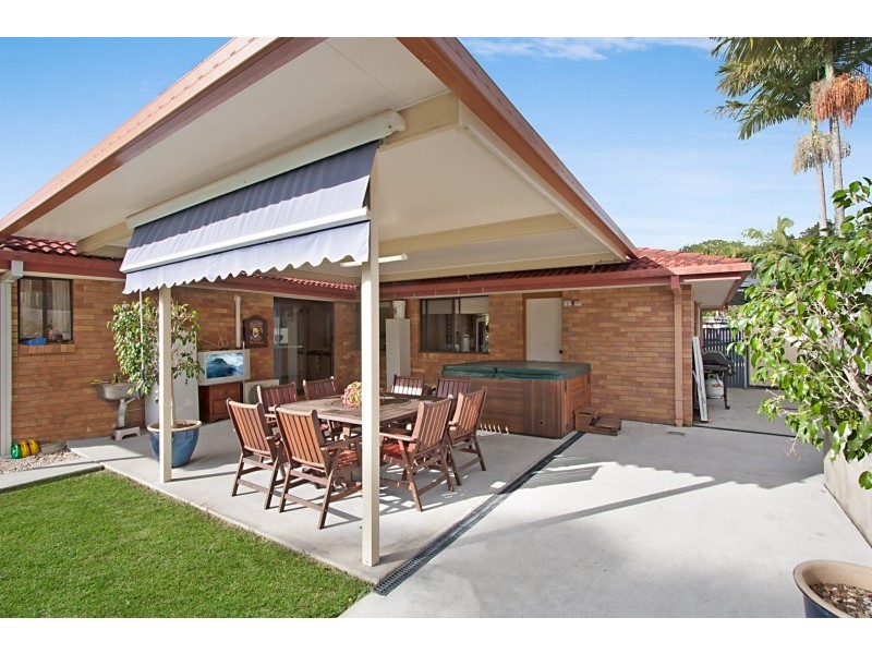 5 Sawtell Drive, Currumbin Waters QLD 4223