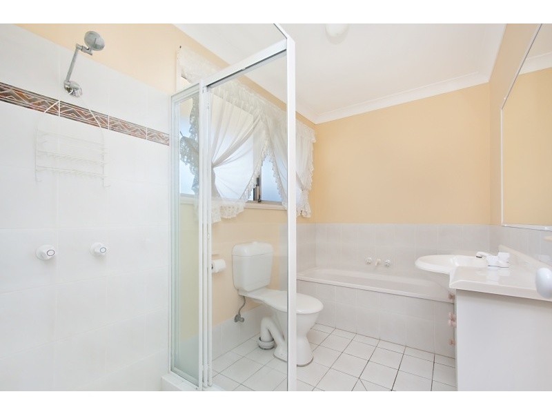 1/3 Maranta Street, Elanora QLD 4221