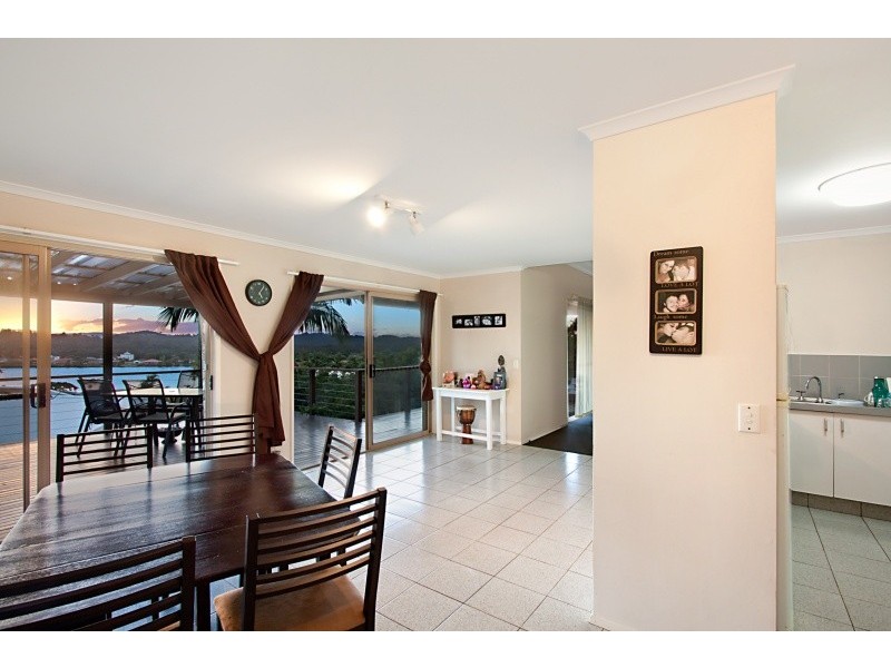 15 Currant Street, Elanora QLD 4221