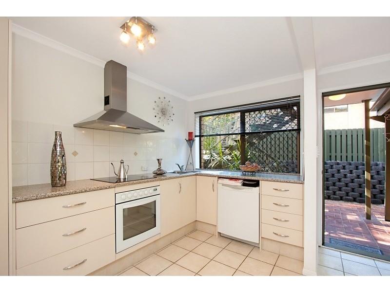 1/11 Daisy Street, Elanora QLD 4221