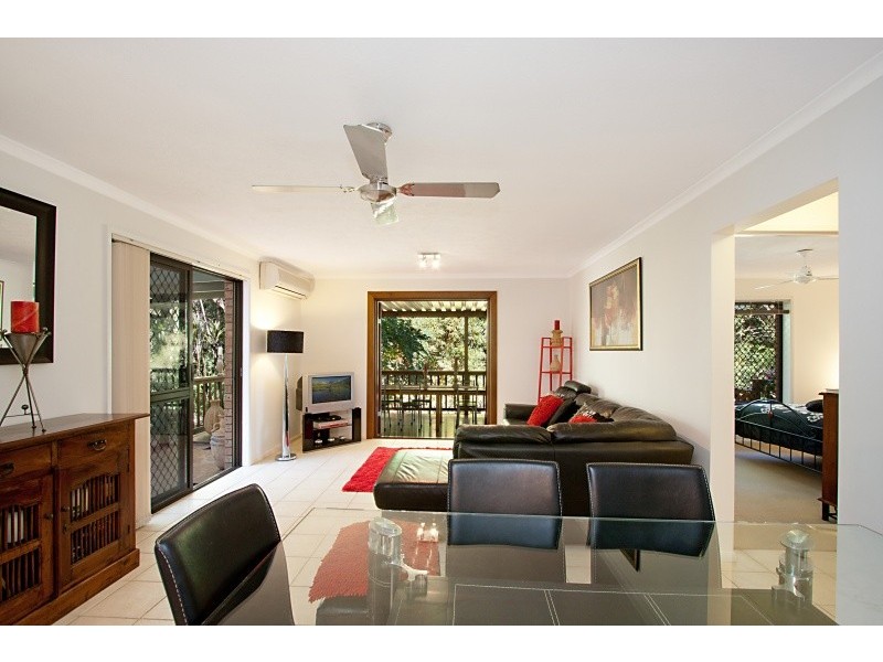 1/11 Daisy Street, Elanora QLD 4221