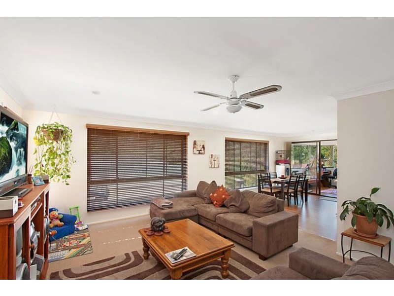 183 K P McGrath Drive, Elanora QLD 4221