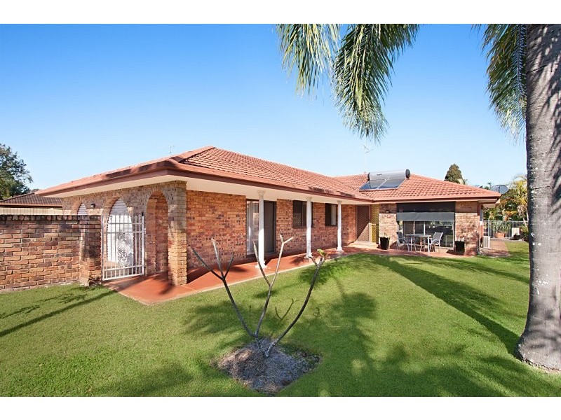 56 K P McGrath Drive, Elanora QLD 4221