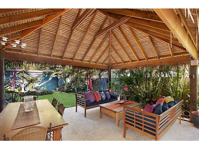 20 Twenty Eighth Ave, Palm Beach QLD 4221