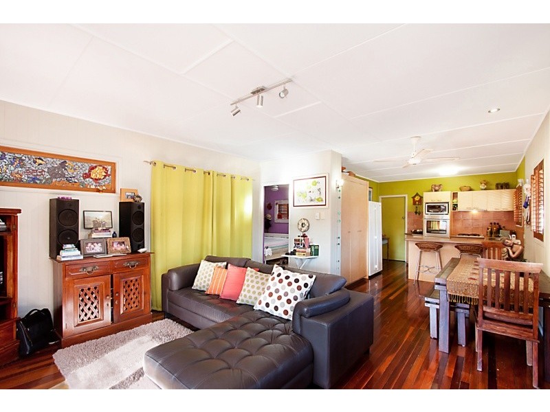 20 Twenty Eighth Ave, Palm Beach QLD 4221