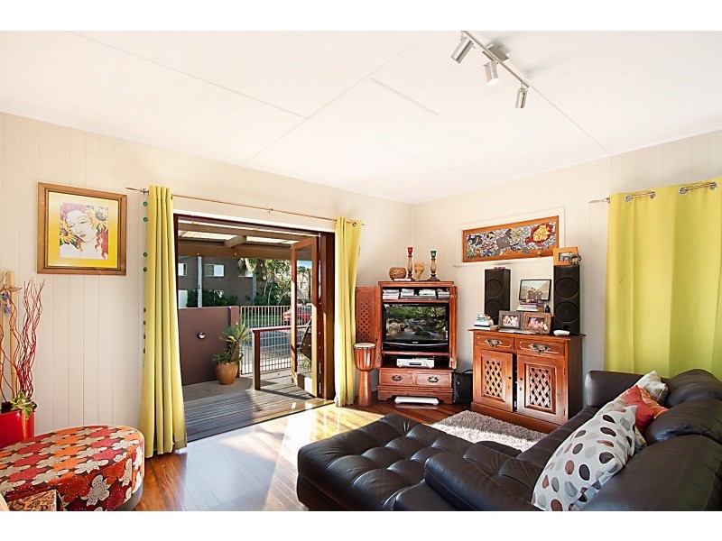 20 Twenty Eighth Ave, Palm Beach QLD 4221