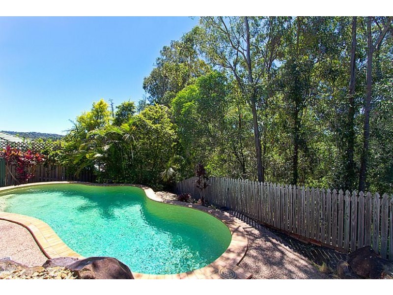18 Hibertia Avenue, Elanora QLD 4221