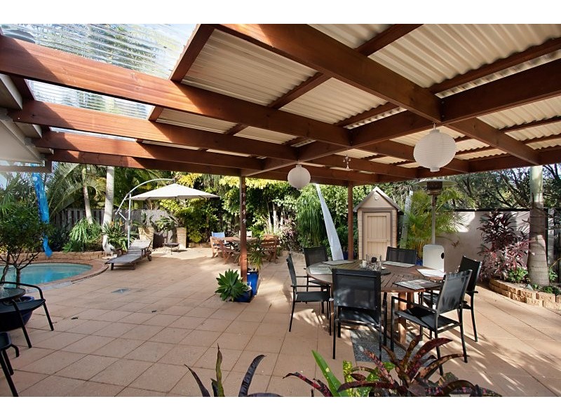 9 Kalmia Court, Elanora QLD 4221