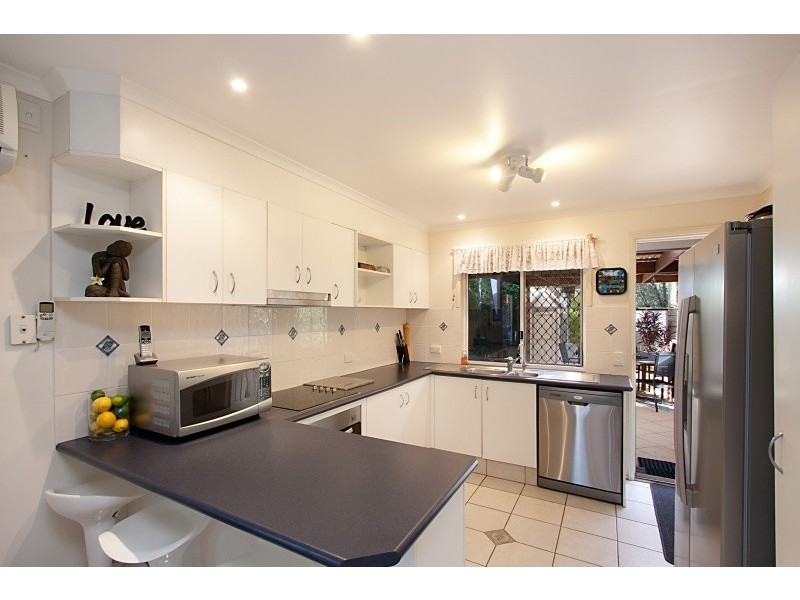 9 Kalmia Court, Elanora QLD 4221