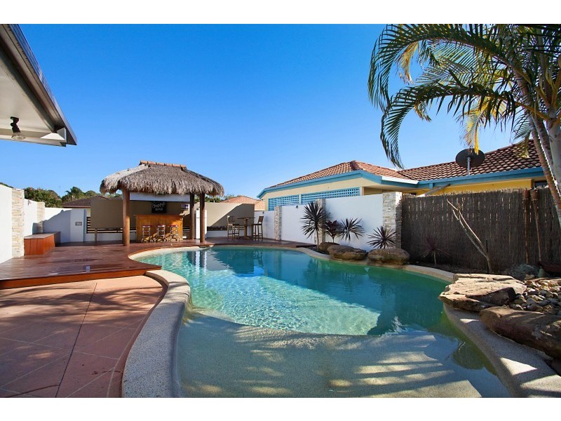 14 Matipo Place, Palm Beach QLD 4221