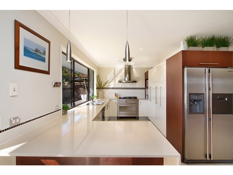 14 Matipo Place, Palm Beach QLD 4221