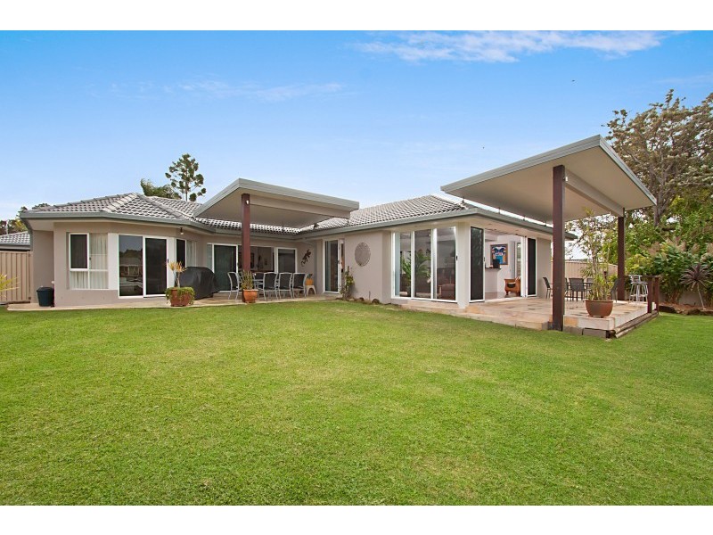 26 Chown Avenue, Currumbin Waters QLD 4223