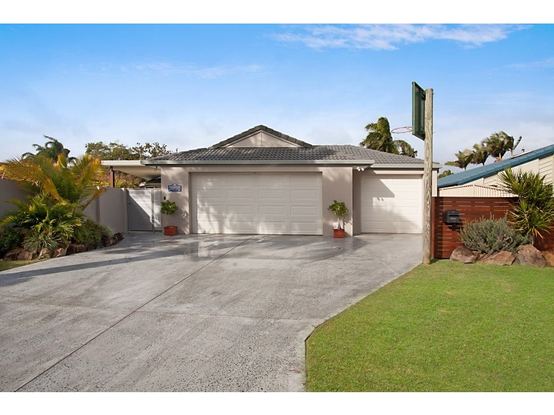 26 Chown Avenue, Currumbin Waters QLD 4223