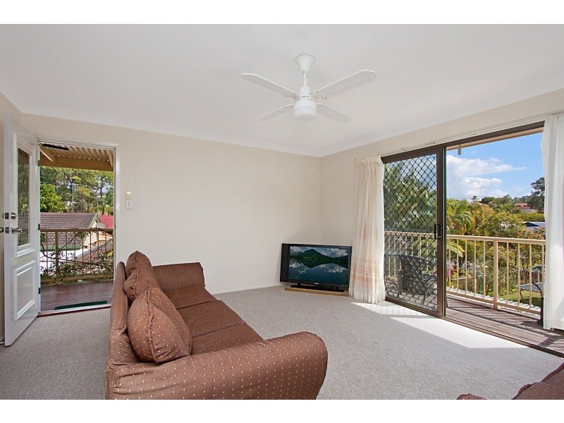 24 Sequoia Close,, Elanora QLD 4221