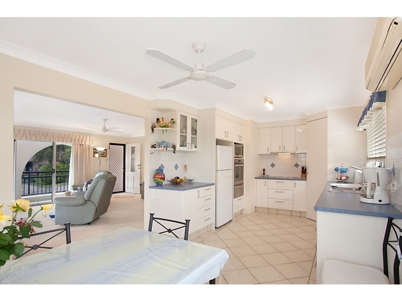 25 Seaview Parade, Elanora QLD 4221