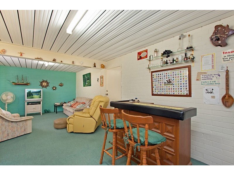 25 Seaview Parade, Elanora QLD 4221