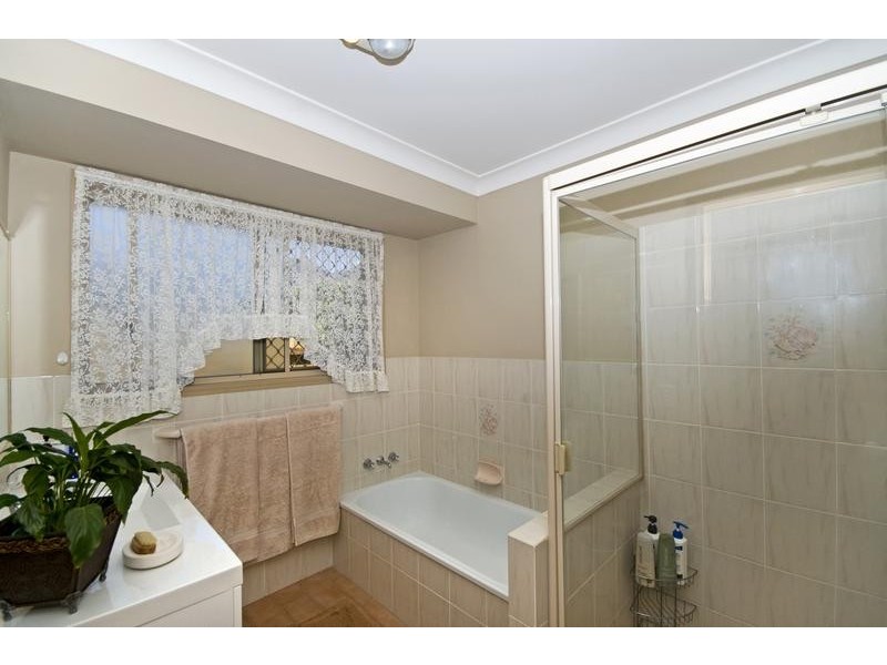 18 Saffron Street, Elanora QLD 4221