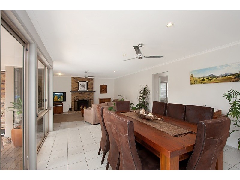 15 Bergamont Street, Elanora QLD 4221