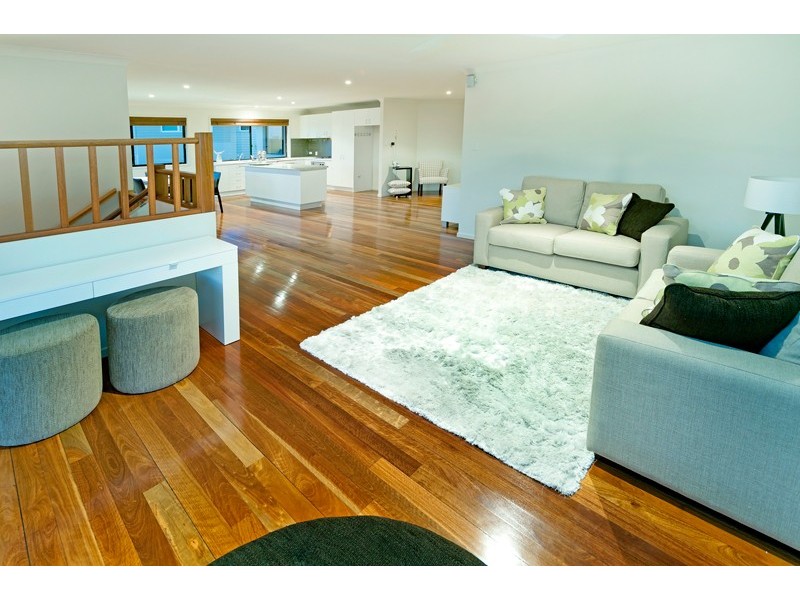 10 Rottnest Court, Elanora QLD 4221