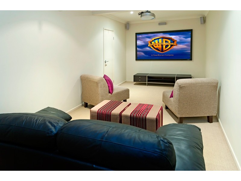 10 Rottnest Court, Elanora QLD 4221