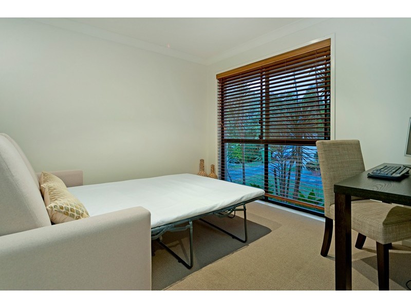 10 Rottnest Court, Elanora QLD 4221