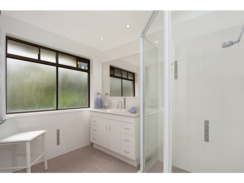 20 Coorabin Court, Tallebudgera QLD 4228