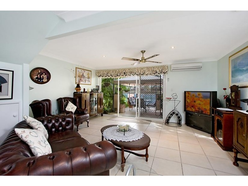 32/2 Coolgardie Street, Elanora QLD 4221