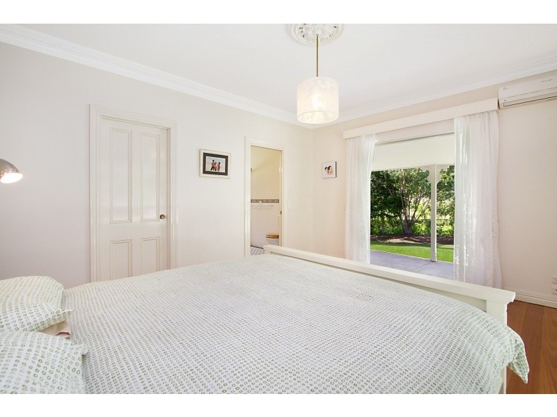 1 Wisteria Court, Tallebudgera Valley QLD 4228