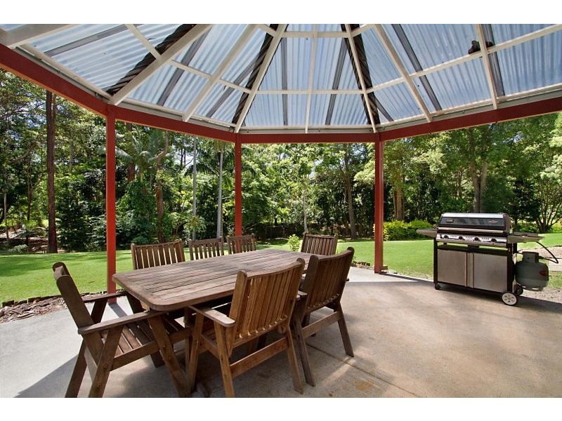 1 Wisteria Court, Tallebudgera Valley QLD 4228