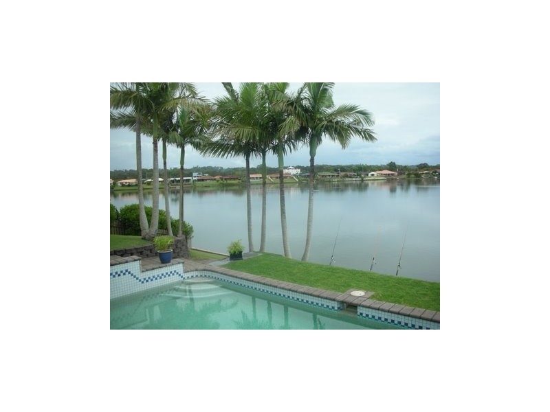 17 Acron Street, Elanora QLD 4221