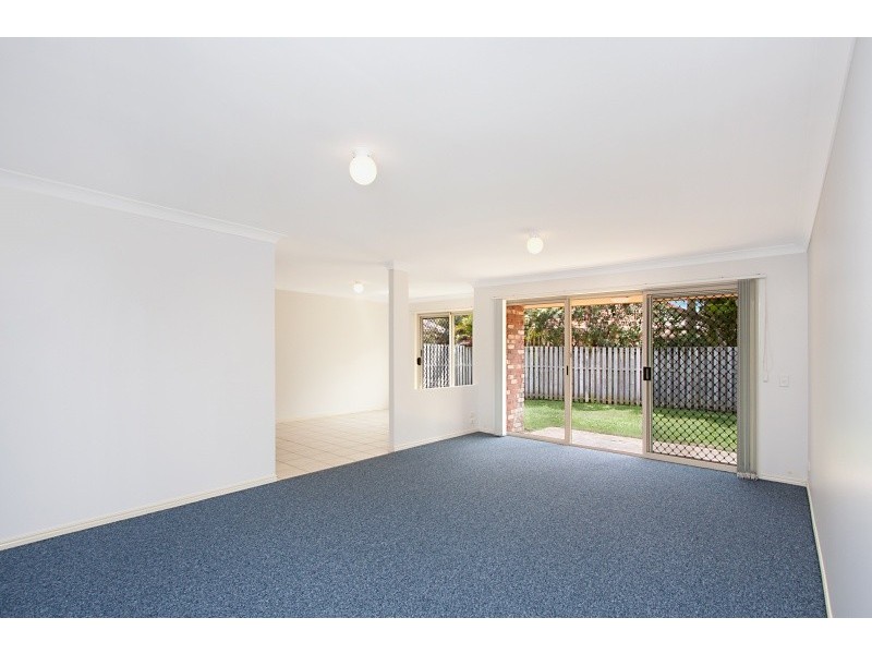 12 Typha Place, Elanora QLD 4221