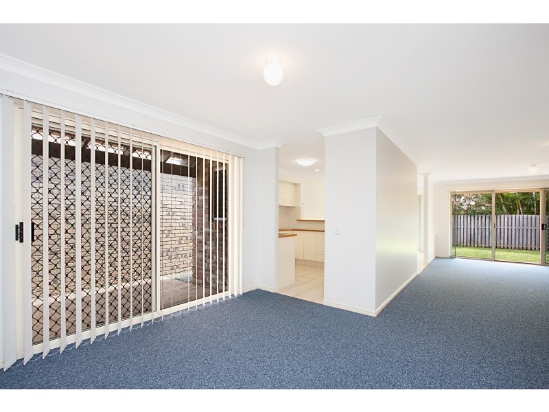 12 Typha Place, Elanora QLD 4221