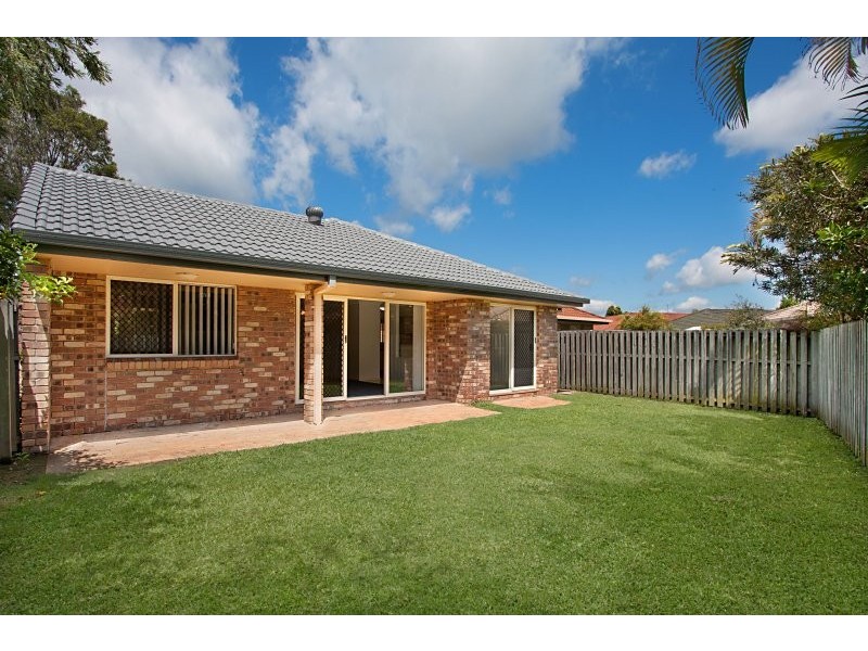 12 Typha Place, Elanora QLD 4221