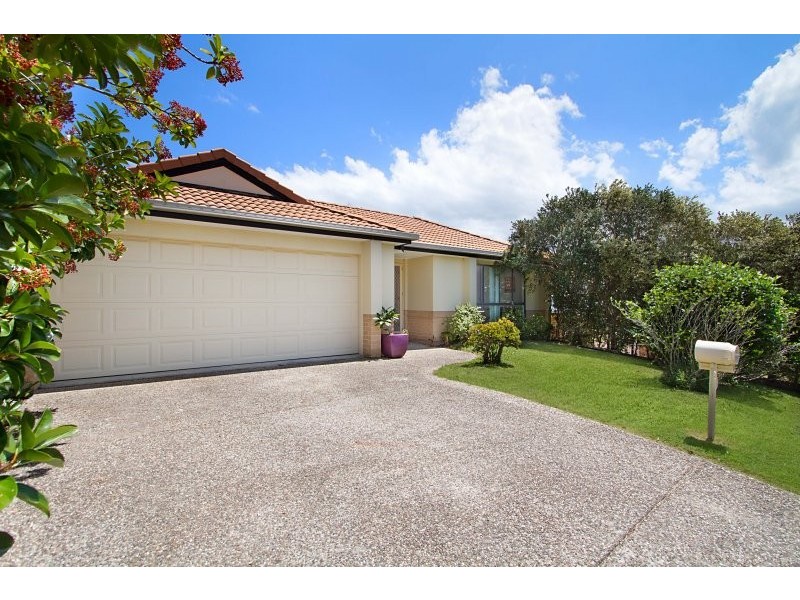 35 Tipuana Drive, Elanora QLD 4221