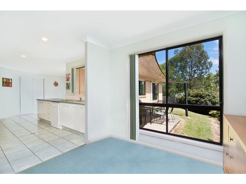 35 Tipuana Drive, Elanora QLD 4221