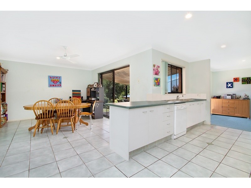 35 Tipuana Drive, Elanora QLD 4221