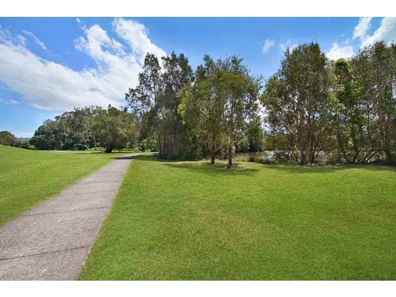 35 Tipuana Drive, Elanora QLD 4221