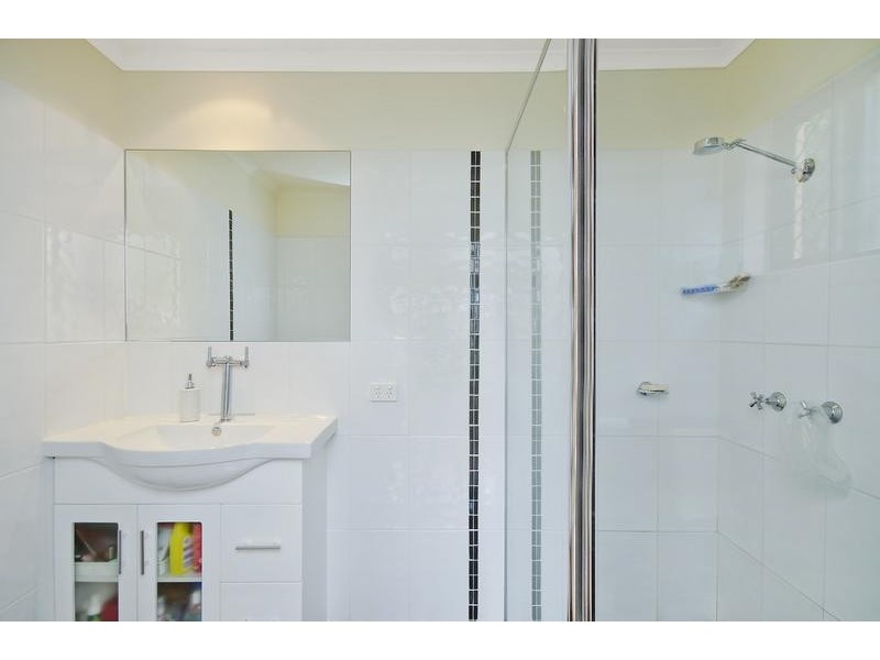 13 Kaffia Court, Elanora QLD 4221
