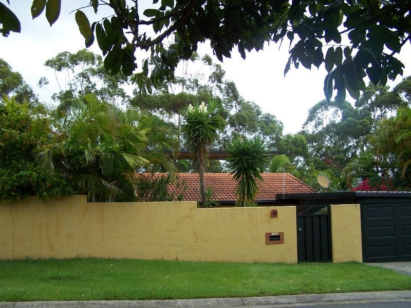 13 Kaffia Court, Elanora QLD 4221