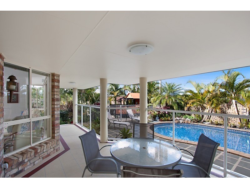 1 Ellioh Court, Elanora QLD 4221