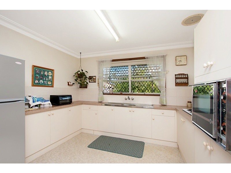 6 Coolibah Drive, Palm Beach QLD 4221
