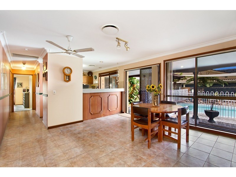 19 Murtha Drive, Elanora QLD 4221