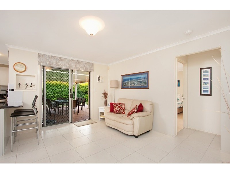 10 Sequoia Close, Elanora QLD 4221