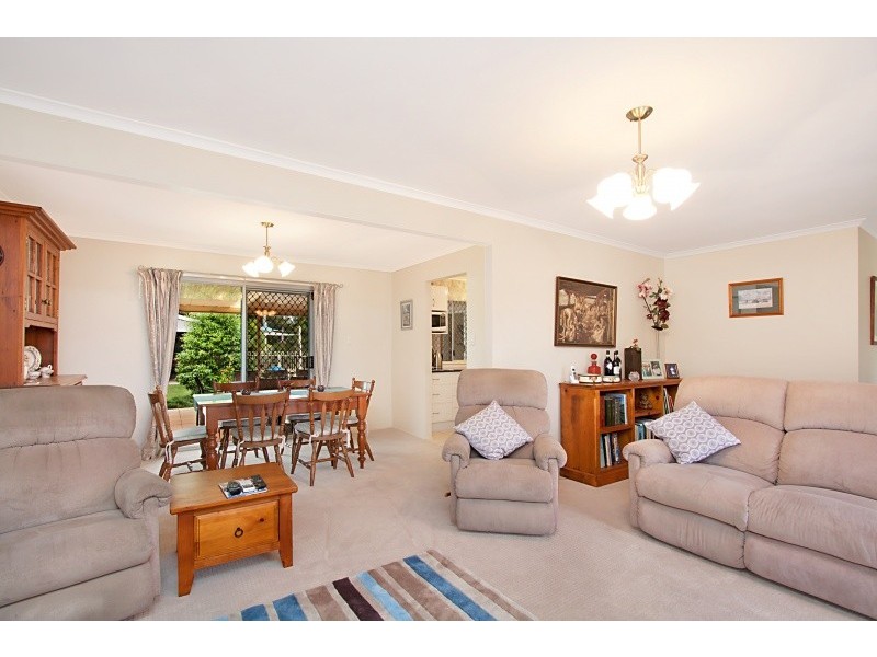 10 Sequoia Close, Elanora QLD 4221