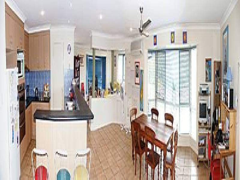 25 Forest Drive, Elanora QLD 4221