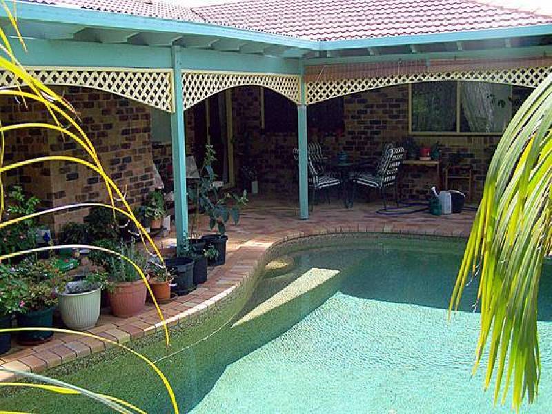 8 Agave Street, Elanora QLD 4221