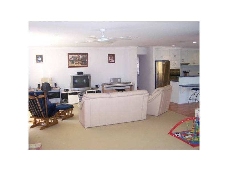 39 Leopard Avenue, Elanora QLD 4221